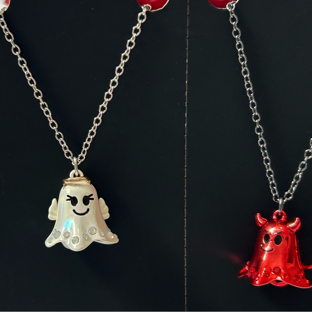 Betsey Johnson Best Friends Ghost Necklace Set NWT - Picture 8 of 8